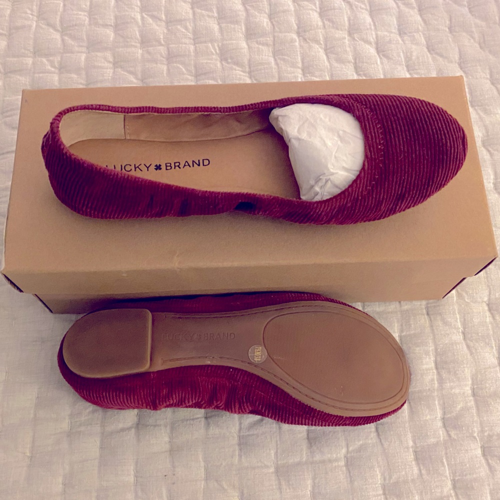 Lucky, burgundy ballet flats